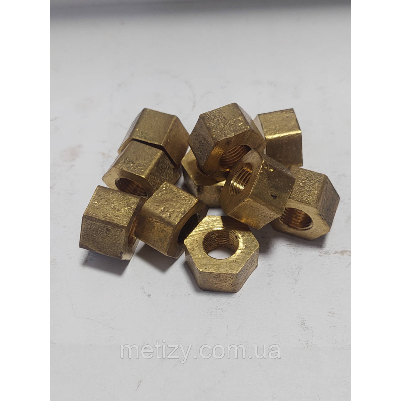Гайка М10х1,0 (латунь) шпильки колектора Гайка М10х1,0 (латунь) шпильки колектора